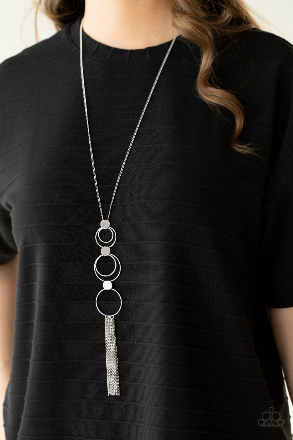 Join The Circle - Silver Necklace - Paparazzi Accessories –  Sassysblingandthings