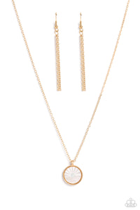 seize-the-sunset-gold-necklace-paparazzi-accessories