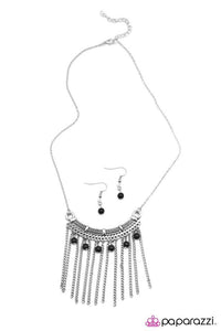 salsa-dancer-black-necklace-paparazzi-accessories