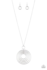Running Circles In My Mind - Silver Necklace - Paparazzi Accessories - Sassysblingandthings