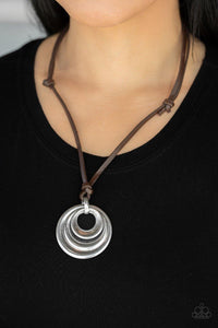 Desert Spiral - Silver Necklace - Paparazzi Accessories - Sassysblingandthings