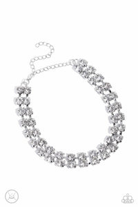 glistening-gallery-white-necklace-paparazzi-accessories