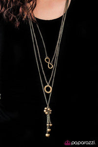 love-affair-brass-necklace-paparazzi-accessories