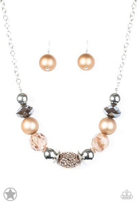 a-warm-welcome-necklace-paparazzi-accessories