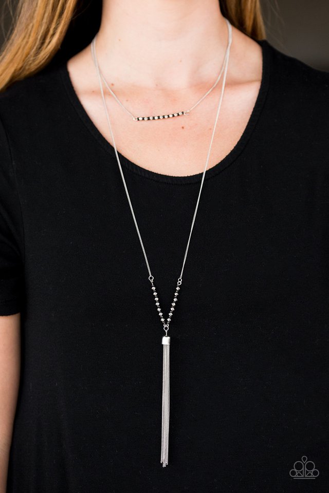 all-you-can-gatherer-black-necklace-paparazzi-accessories