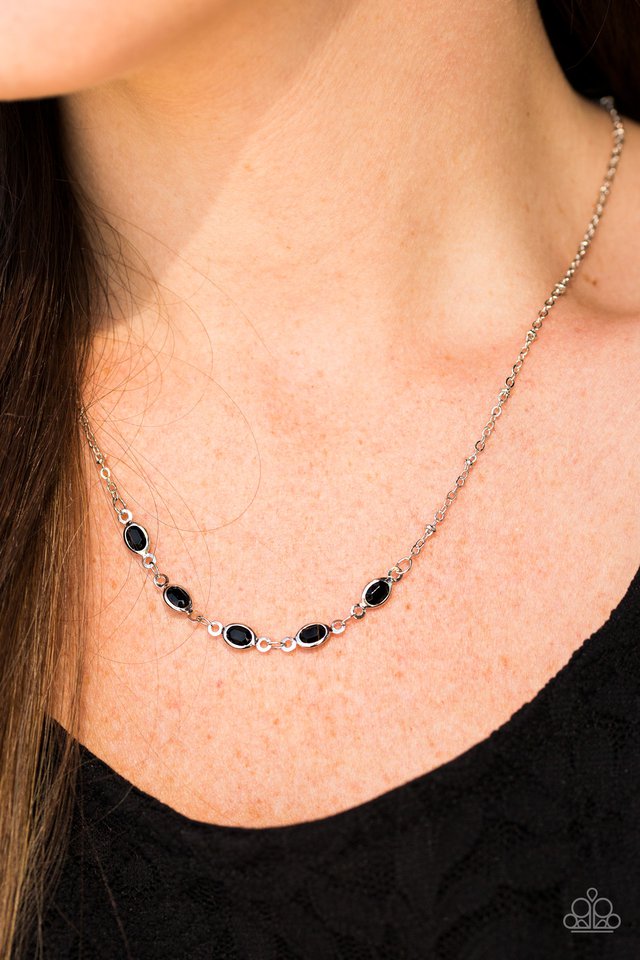 take-center-stage-black-necklace-paparazzi-accessories