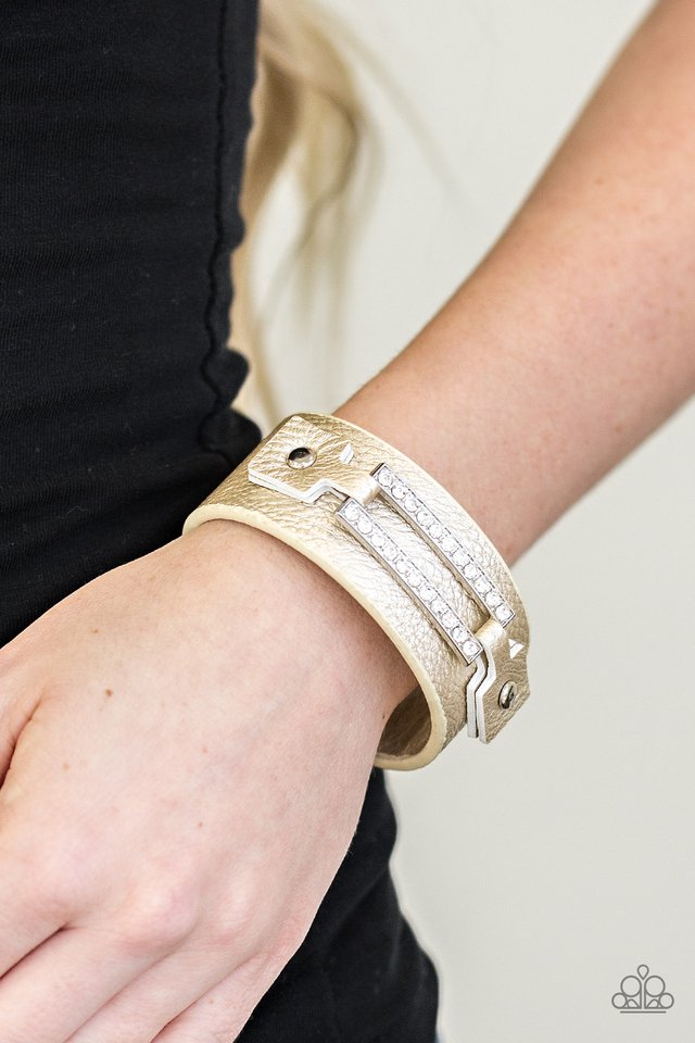 street-glam-gold-bracelet-paparazzi-accessories