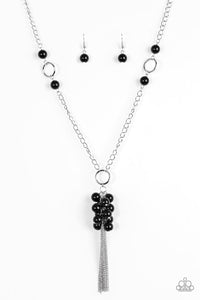 hit-the-runway-black-necklace-paparazzi-accessories