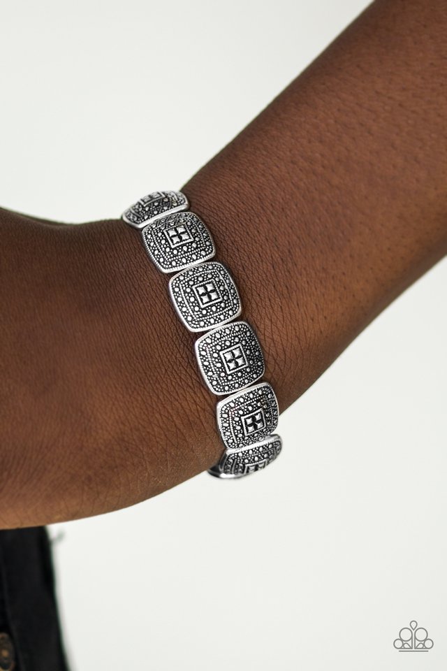 radiantly-riviera-silver-bracelet-paparazzi-accessories