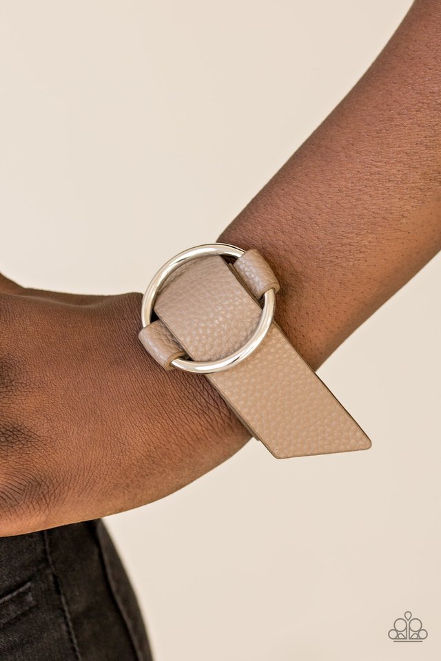 simply-stylish-brown-bracelet-paparazzi-accessories