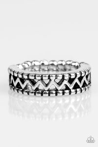 thunder-and-lightning-silver-ring-paparazzi-accessories