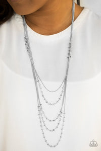 glitter-go-getter-silver-necklace-paparazzi-accessories