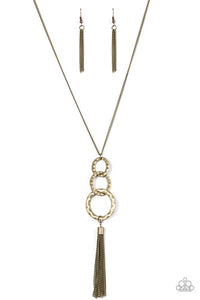 dont-bold-back!-brass-necklace-paparazzi-accessories