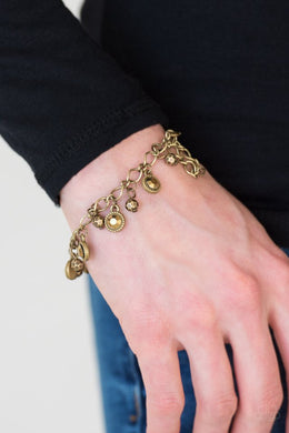 stratosphere-shimmer-brass-bracelet-paparazzi-accessories