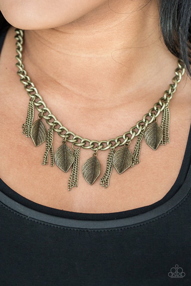 serenely-sequoia-brass-necklace-paparazzi-accessories