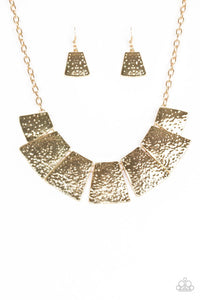 here-comes-the-huntress-gold-necklace-paparazzi-accessories