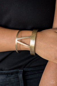 rural-ruler-brass-bracelet-paparazzi-accessories