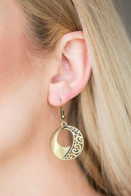 eastside-excursionist-brass-earrings-paparazzi-accessories