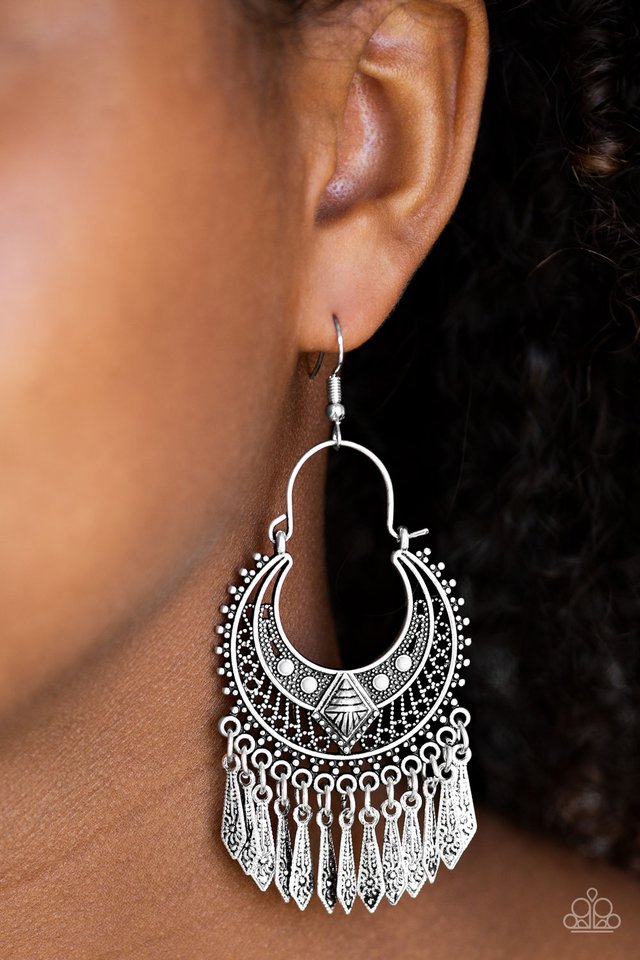 walk-on-the-wildside-silver-earrings-paparazzi-accessories