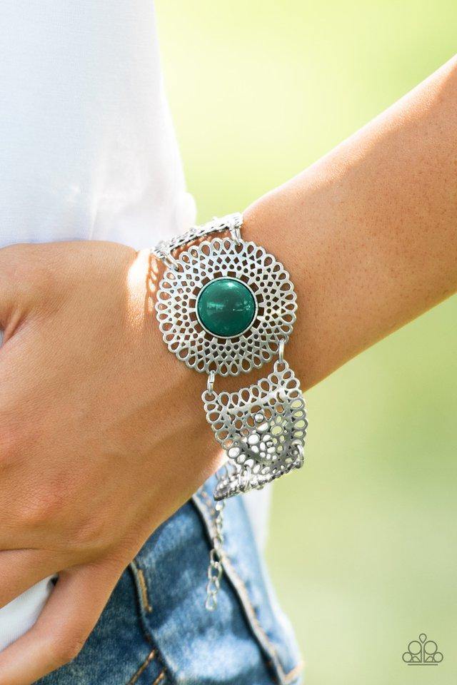 avant-vanguard-green-bracelet-paparazzi-accessories