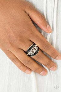 Trending Treasure - Black Ring - Paparazzi Accessories - Sassysblingandthings