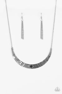 arizona-adventure-black-necklace-paparazzi-accessories