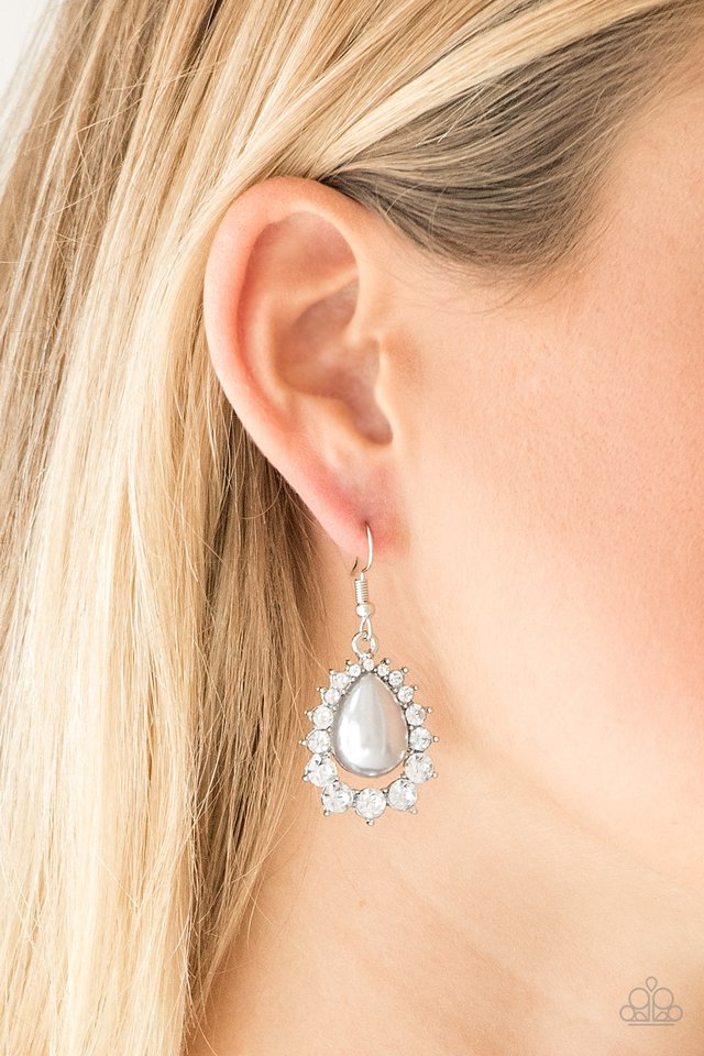 regal-renewal-silver-earrings-paparazzi-accessories