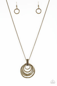 rippling-relic-brass-necklace-paparazzi-accessories