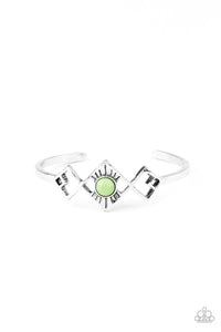 Dainty Deco - Green Bracelet - Paparazzi Accessories - Sassysblingandthings