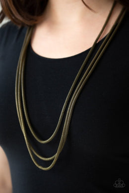street-sweep-brass-necklace-paparazzi-accessories