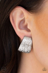 superstar-shimmer-silver-earrings-paparazzi-accessories