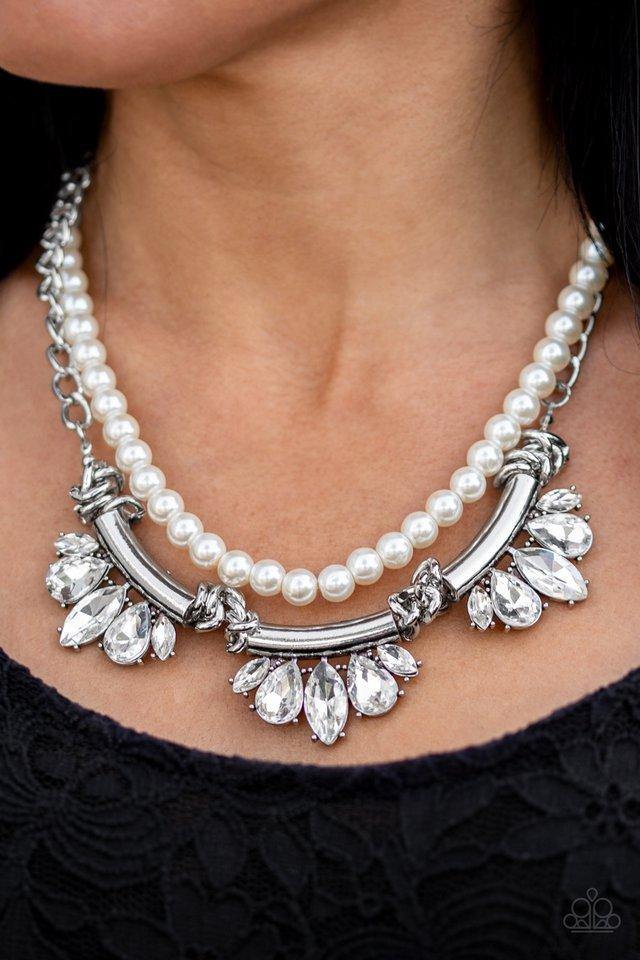 bow-before-the-queen-white-necklace