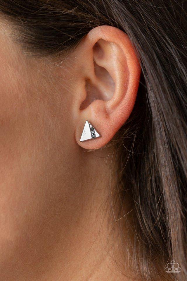 pyramid-paradise-silver-earrings-paparazzi-accessories