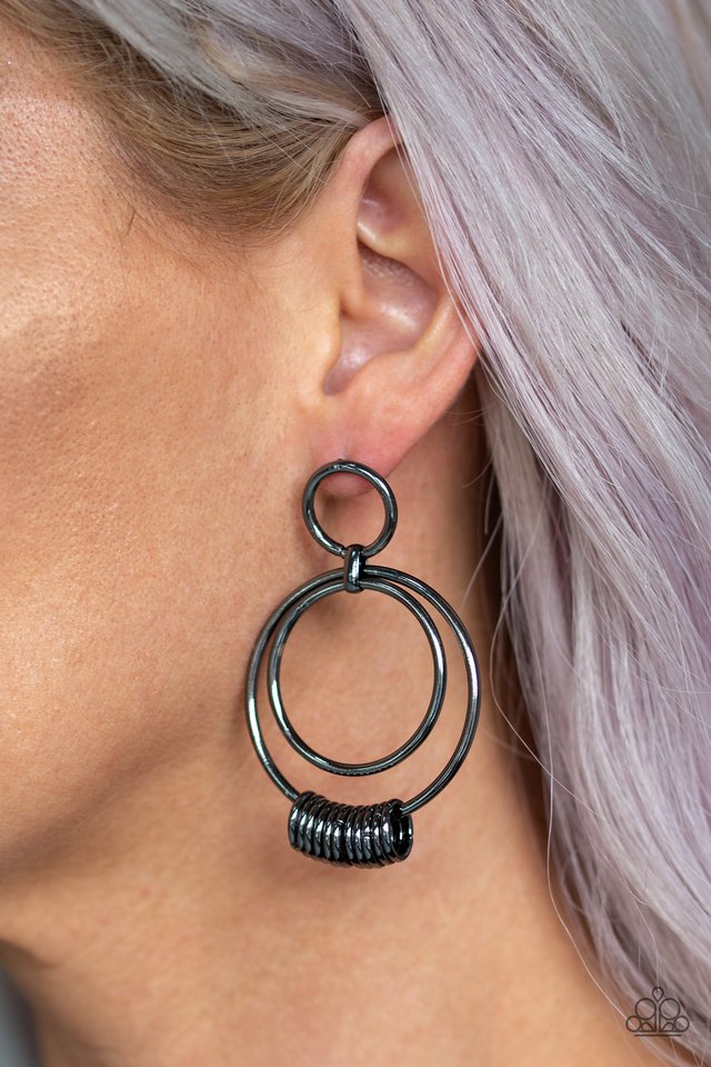 retro-revolution-black-earrings-paparazzi-accessories