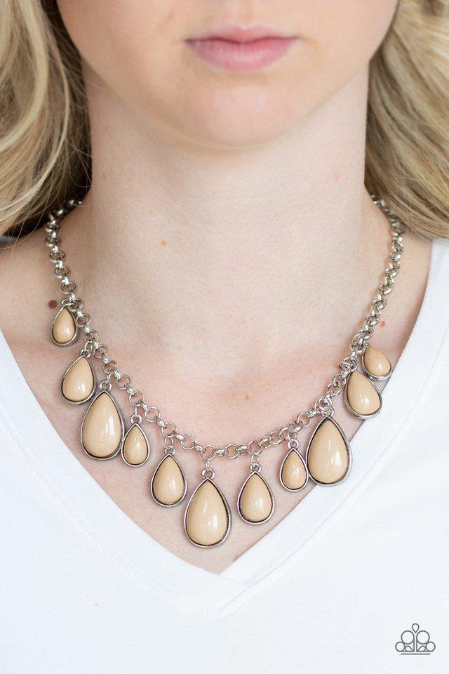 jaw-dropping-diva-brown-necklace-paparazzi-accessories
