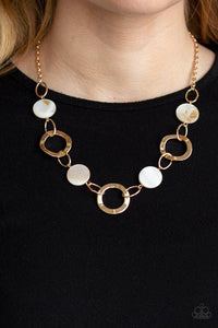bermuda-bliss-gold-necklace-paparazzi-accessories