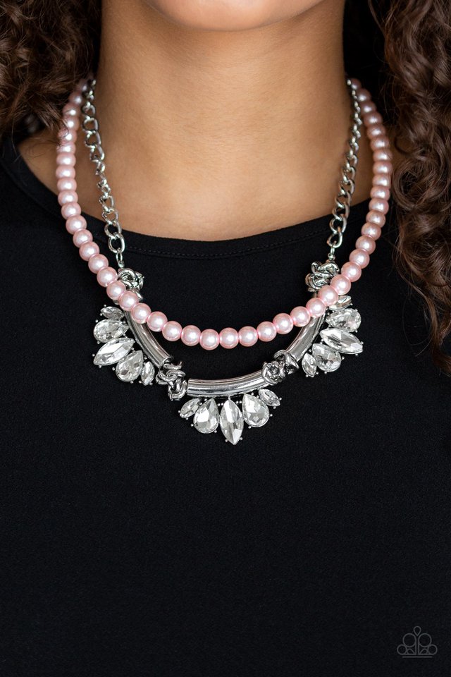 bow-before-the-queen-pink-necklace-paparazzi-accessories