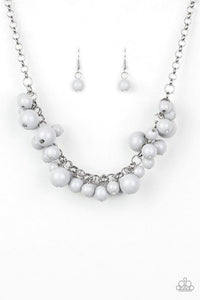 walk-this-broadway-silver-necklace-paparazzi-accessories