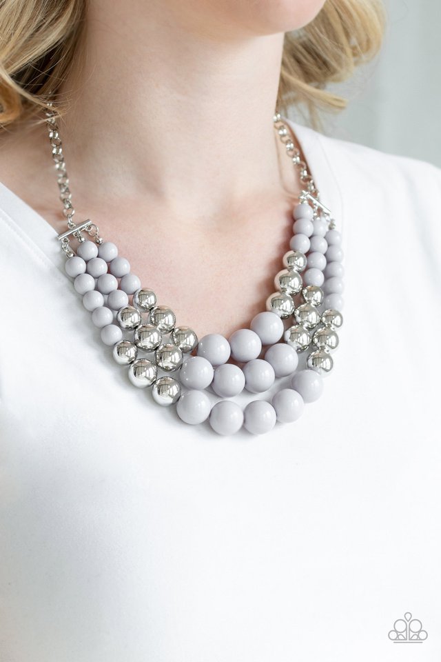 dream-pop-silver-necklace-paparazzi-accessories