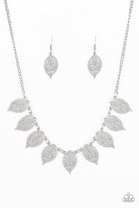 leafy-lagoon-silver-necklace-paparazzi-accessories