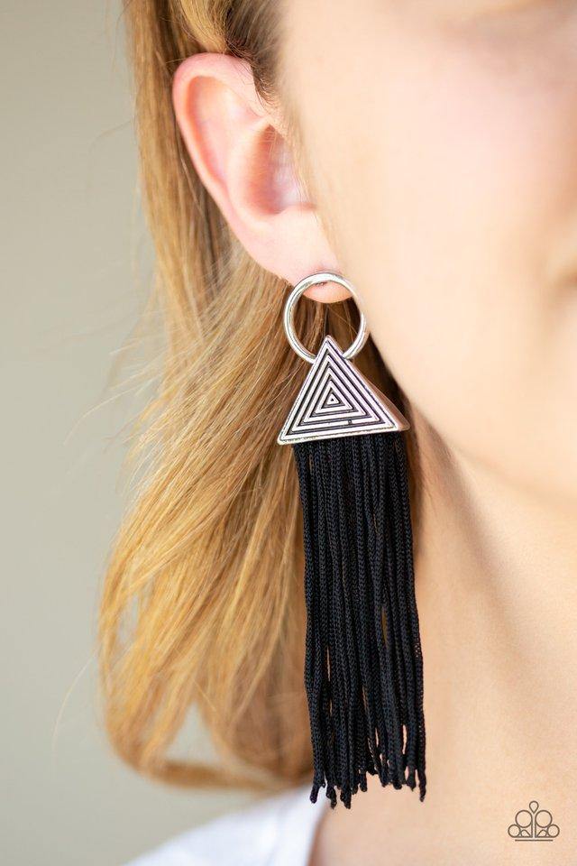 oh-my-giza-black-earrings-paparazzi-accessories