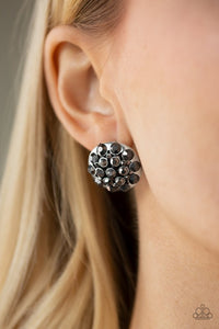hollywood-drama-silver-earrings-paparazzi-accessories