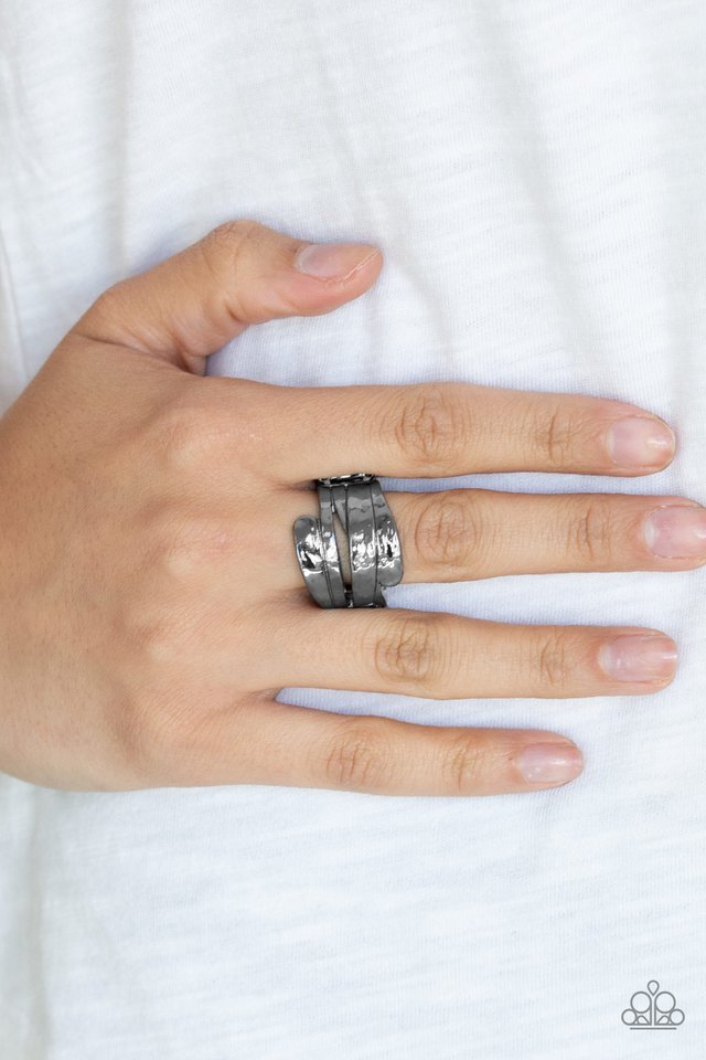 behind-the-sheen-black-ring-paparazzi-accessories
