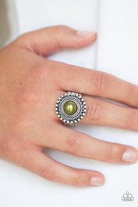 regal-royal-green-ring-paparazzi-accessories