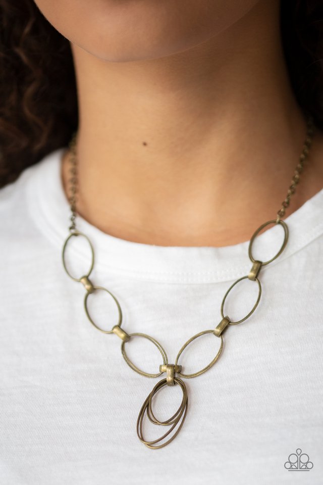 all-oval-town-brass-necklace-paparazzi-accessories