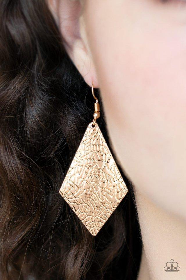 texture-retreat-gold-earrings-paparazzi-accessories