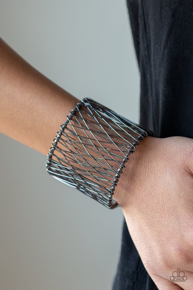 work-for-wire-black-bracelet-paparazzi-accessories
