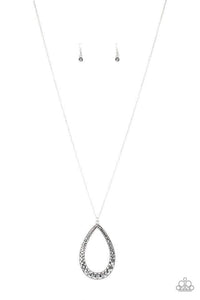 big-ticket-twinkle-silver-necklace-paparazzi-accessories