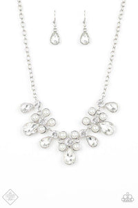 Demurely Debutante Necklace - Paparazzi Accessories - Sassysblingandthings