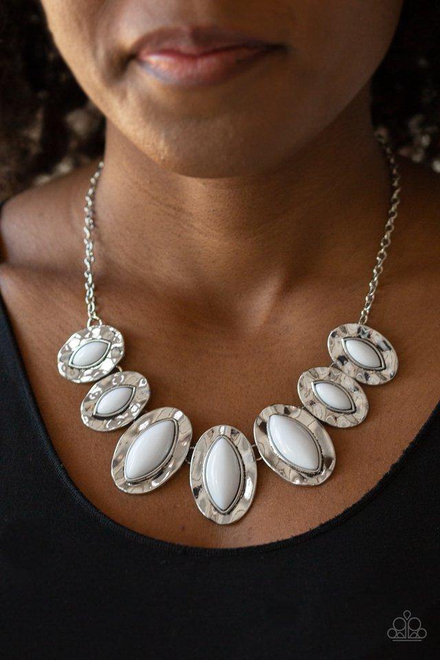 terra-color-white-necklace